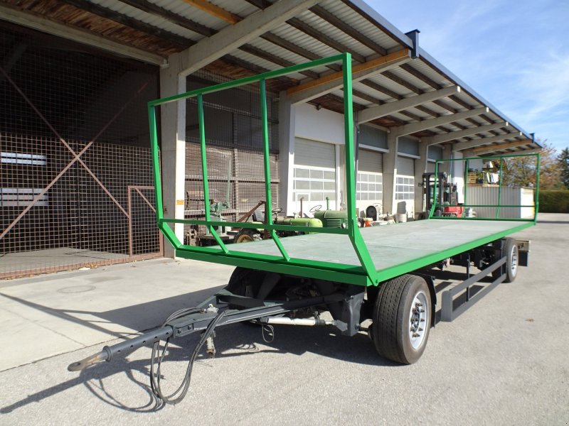 Ballentransportwagen des Typs Schwarzmüller Pritschenanhänger, Gebrauchtmaschine in st.georgen/y. (Bild 1)