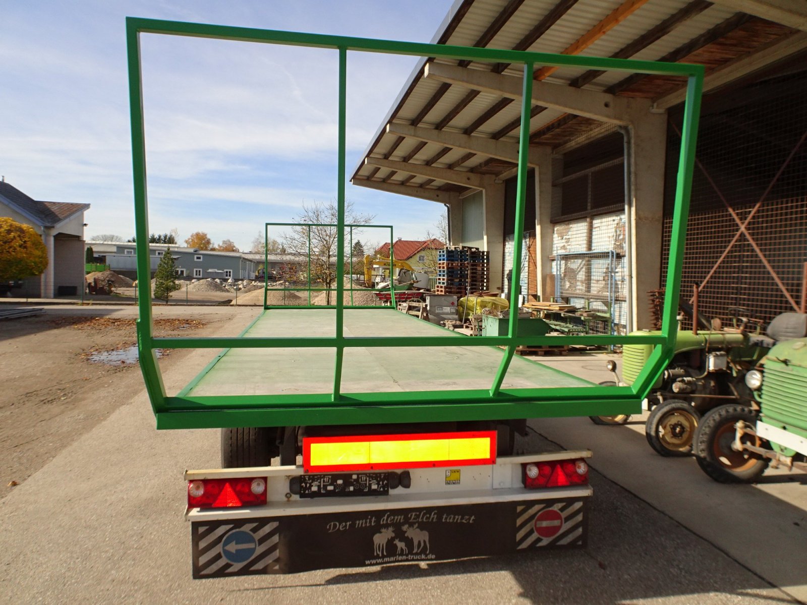 Ballentransportwagen des Typs Schwarzmüller Pritschenanhänger, Gebrauchtmaschine in st.georgen/y. (Bild 3)