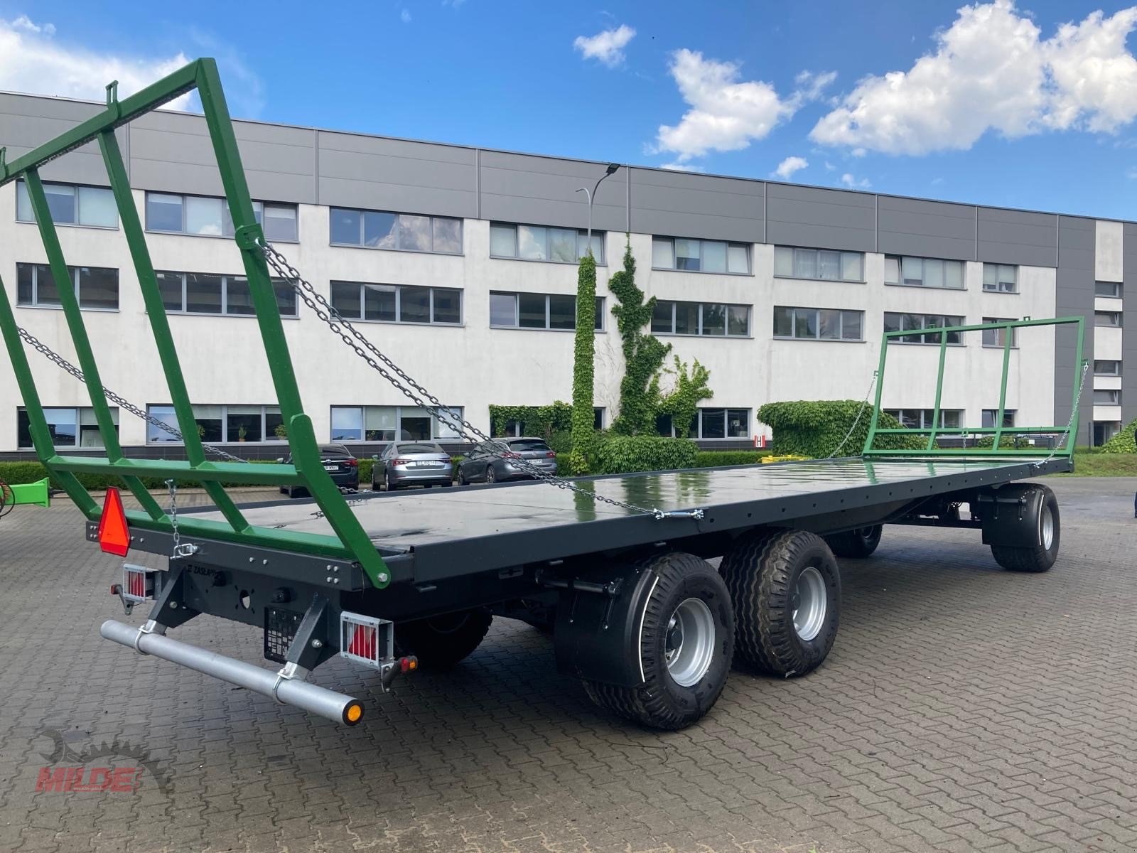 Ballentransportwagen des Typs Zaslaw D-745-14, Neumaschine in Elsteraue-Bornitz (Bild 2)