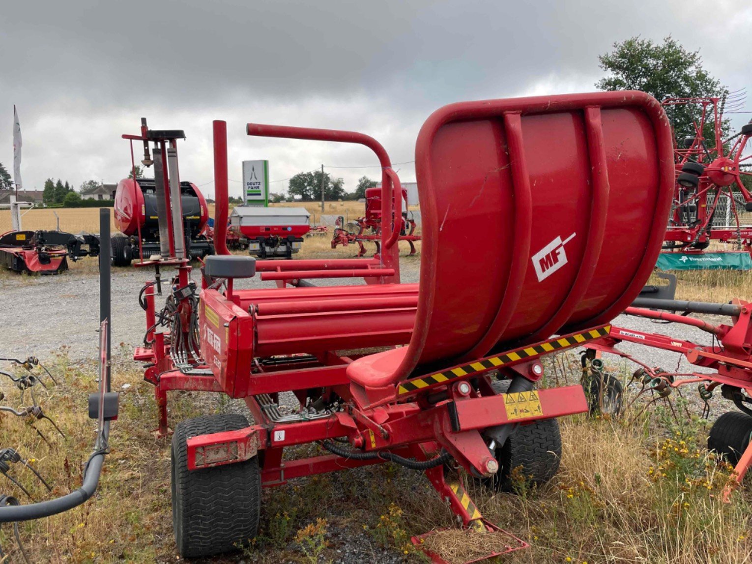 Ballenwickler typu Agri-Metal Z593, Gebrauchtmaschine v LA SOUTERRAINE (Obrázek 7)