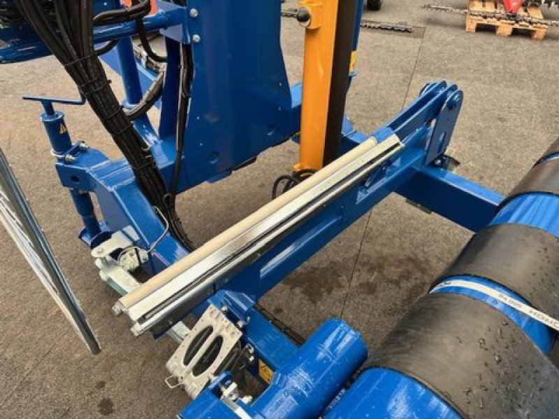 Ballenwickler des Typs Göweil Rundballenwickler G2020, Neumaschine in Tamsweg (Bild 21)