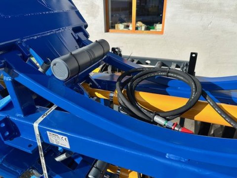 Ballenwickler des Typs Göweil Rundballenwickler G2020, Neumaschine in Tamsweg (Bild 3)