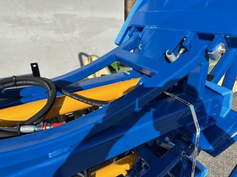 Ballenwickler des Typs Göweil Rundballenwickler G2020, Neumaschine in Tamsweg (Bild 4)