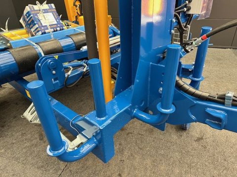 Ballenwickler des Typs Göweil Rundballenwickler G2020, Neumaschine in Tamsweg (Bild 12)