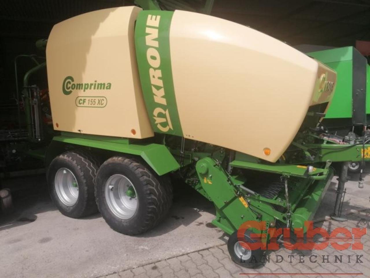 Ballenwickler des Typs Krone Comprima CF 155 XC, Gebrauchtmaschine in Ampfing (Bild 1)