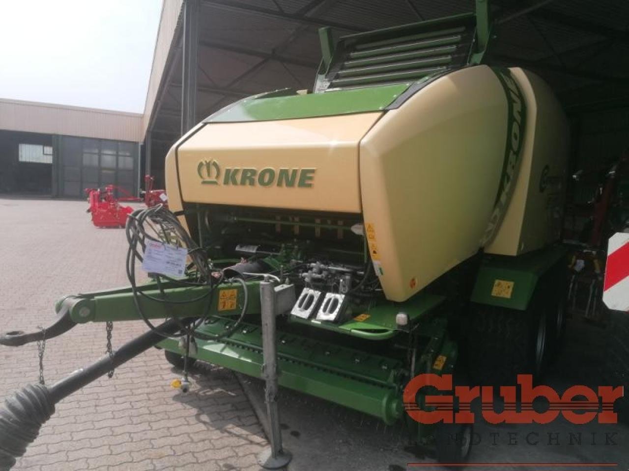 Ballenwickler типа Krone Comprima CF 155 XC, Gebrauchtmaschine в Ampfing (Фотография 3)