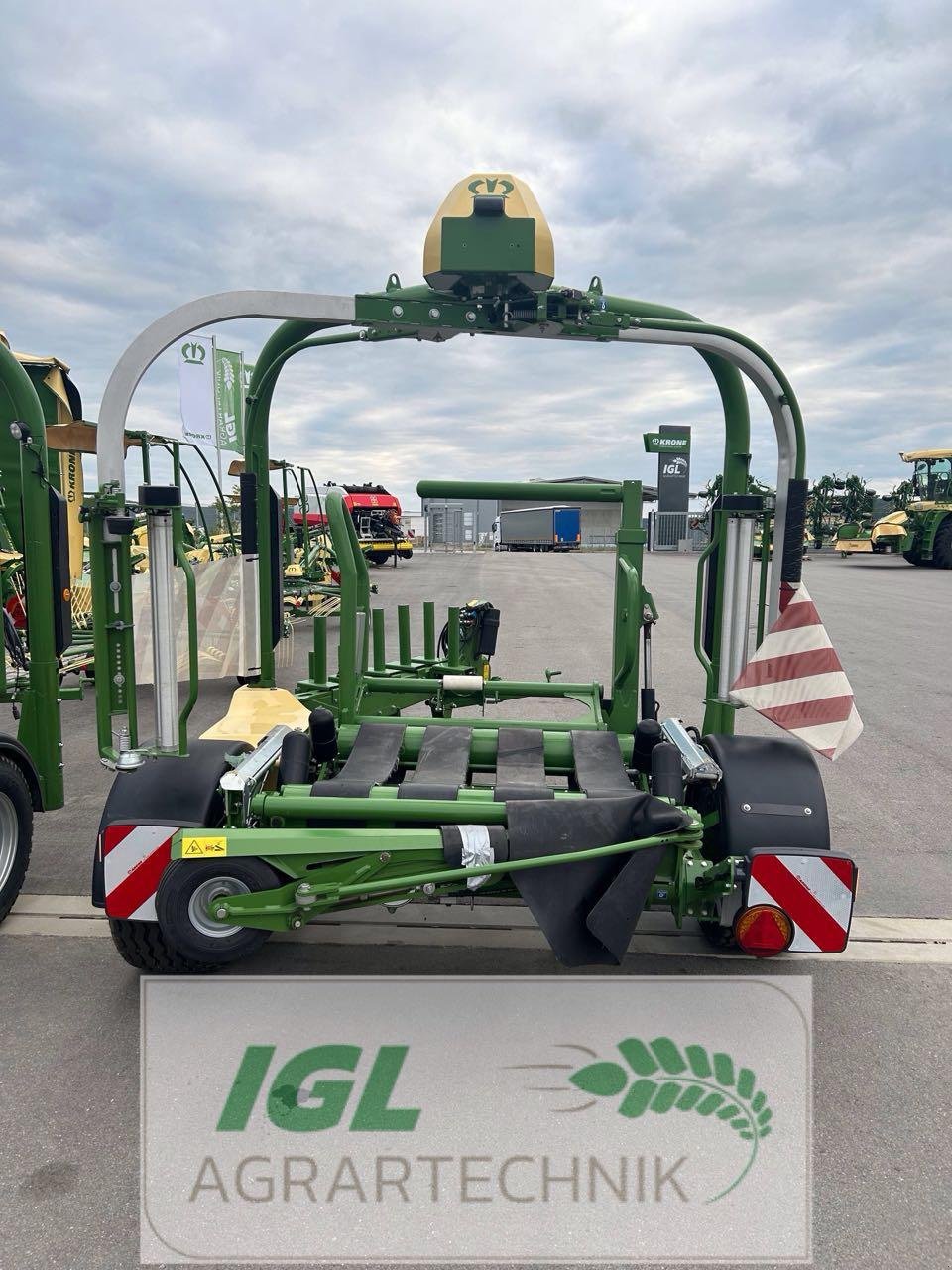 Ballenwickler des Typs Krone EasyWrap 165 T (BW301-20), Neumaschine in Nabburg (Bild 3)