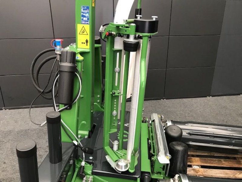 Ballenwickler des Typs Krone Rundballenwickler EasyWrap 150, Neumaschine in Tamsweg (Bild 7)