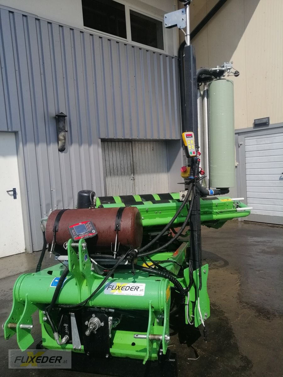 Ballenwickler типа Kuhn Deutz Wrapp Master 1131C, Gebrauchtmaschine в Pattigham (Фотография 4)