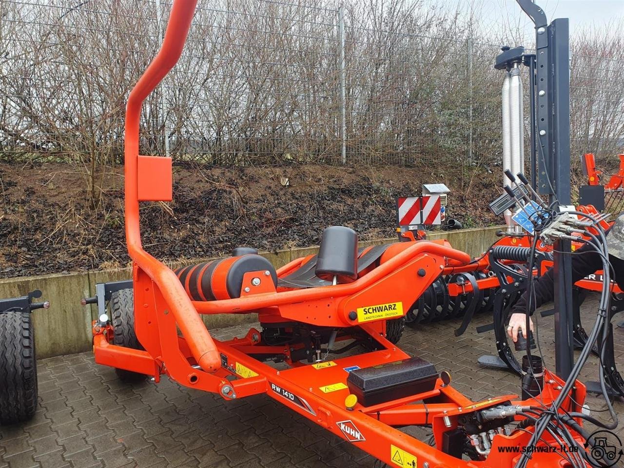 Ballenwickler typu Kuhn RW 1410 M, Gebrauchtmaschine v Aspach (Obrázek 2)