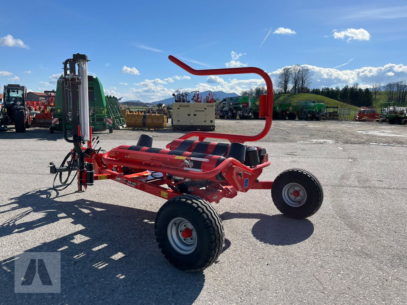 Ballenwickler typu Kuhn RW 1410M, Neumaschine v Antdorf (Obrázek 7)