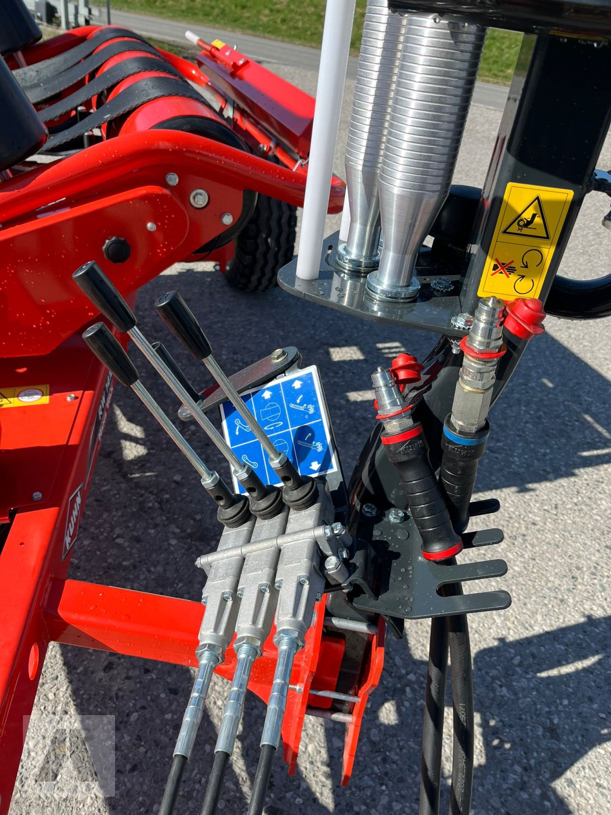 Ballenwickler typu Kuhn RW 1410M, Neumaschine v Antdorf (Obrázek 9)