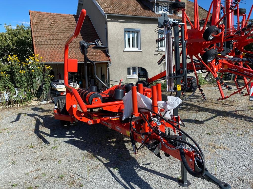 Ballenwickler a típus Kuhn RW1410M e-Twin, Gebrauchtmaschine ekkor: GUERET (Kép 1)