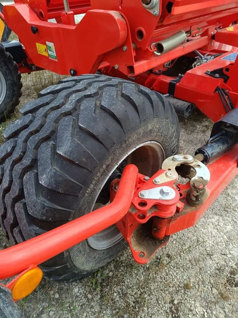 Ballenwickler Türe ait Kuhn Sw1614c, Gebrauchtmaschine içinde Lérouville (resim 9)