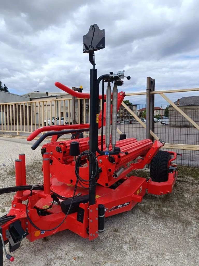 Ballenwickler Türe ait Kuhn Sw1614c, Gebrauchtmaschine içinde Lérouville (resim 1)