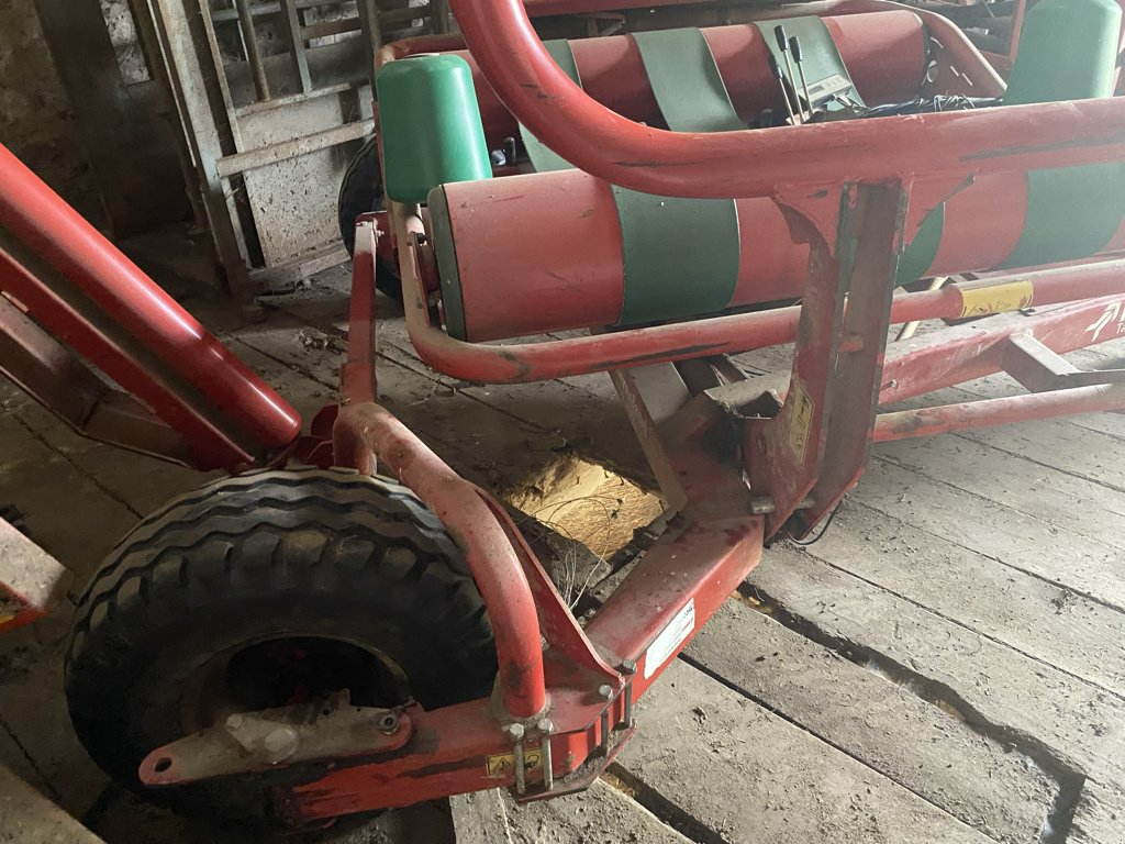 Ballenwickler of the type Kverneland 7335, Gebrauchtmaschine in GUERET (Picture 2)