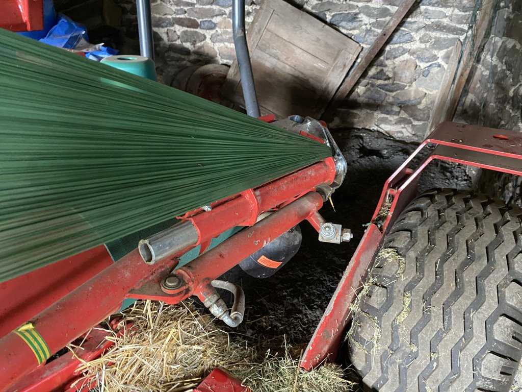 Ballenwickler des Typs Kverneland 7740 CONTACTER LE 06 81 92 65 05, Gebrauchtmaschine in SAINT FLOUR (Bild 10)