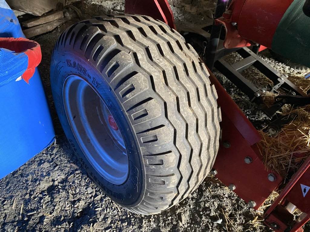 Ballenwickler des Typs Kverneland 7740 CONTACTER LE 06 81 92 65 05, Gebrauchtmaschine in SAINT FLOUR (Bild 5)