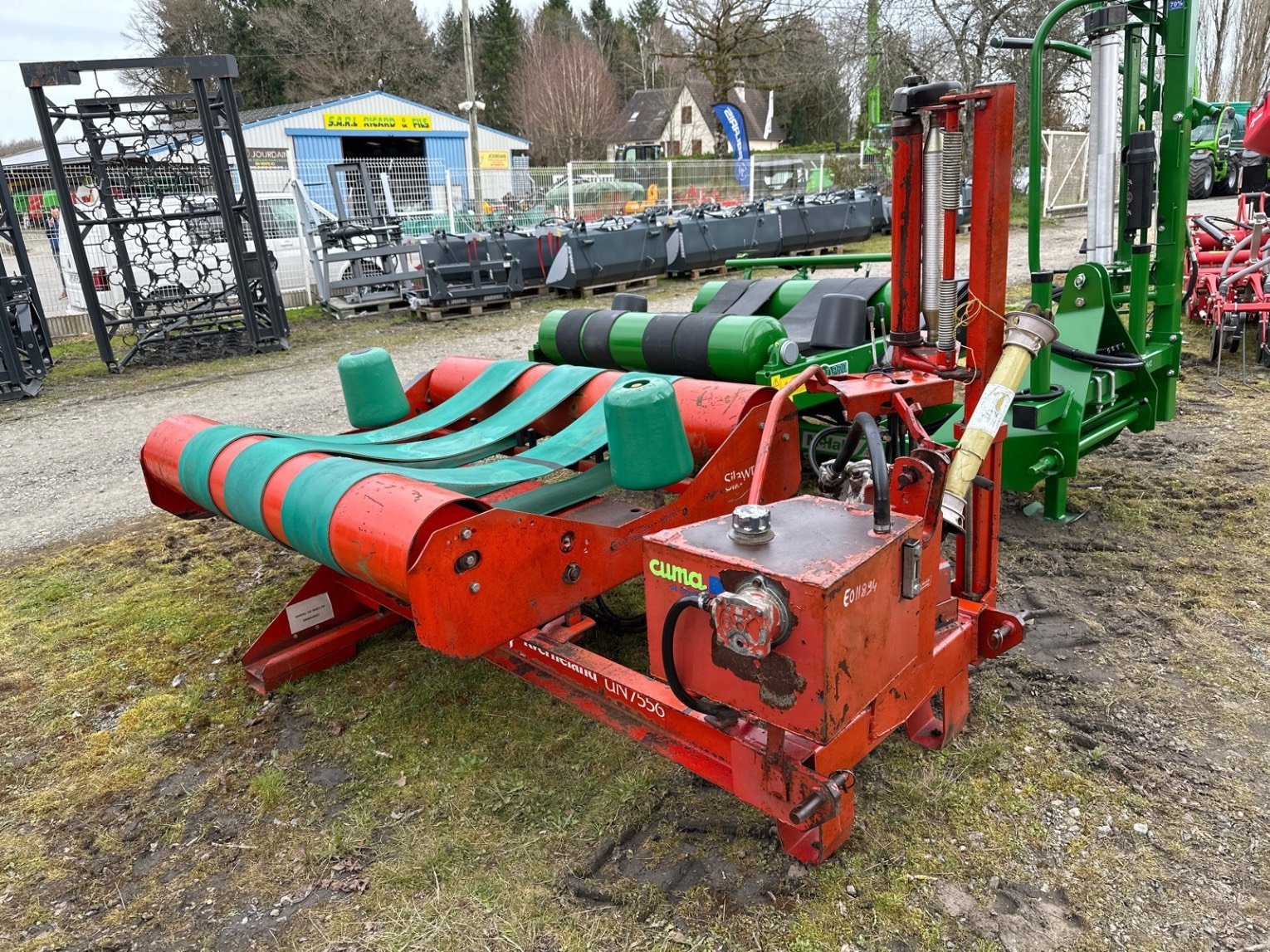 Ballenwickler des Typs Kverneland UN7556, Gebrauchtmaschine in LA SOUTERRAINE (Bild 1)