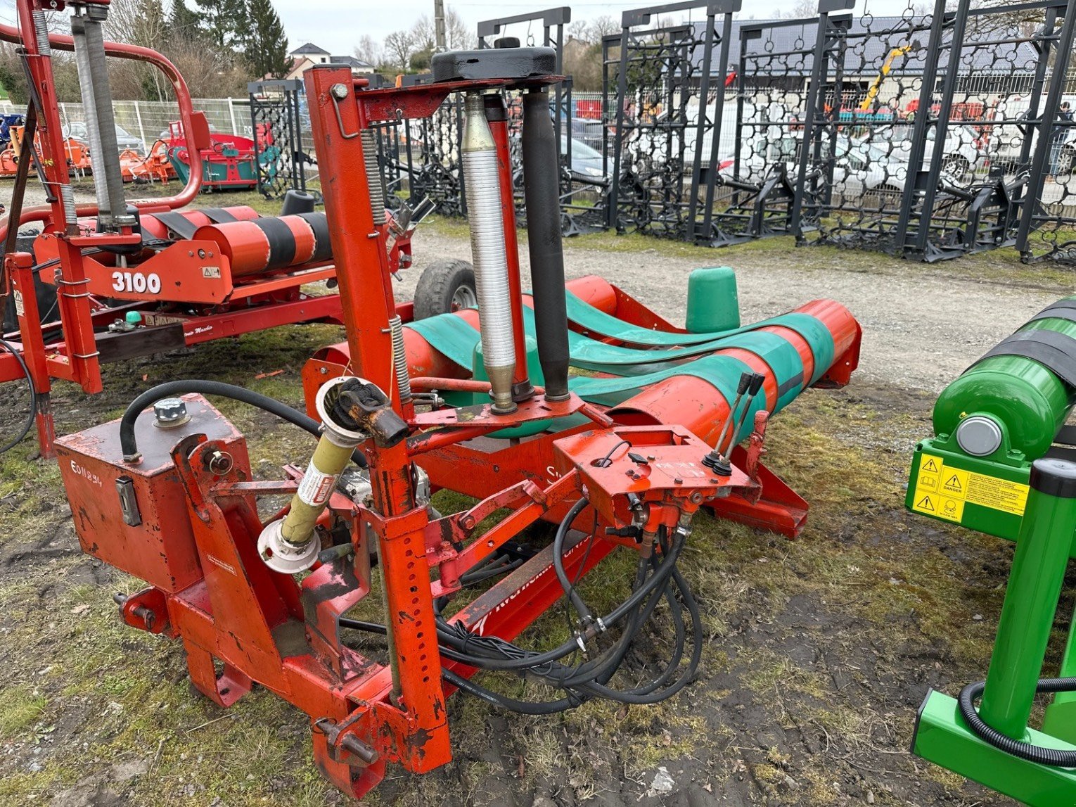 Ballenwickler des Typs Kverneland UN7556, Gebrauchtmaschine in LA SOUTERRAINE (Bild 4)