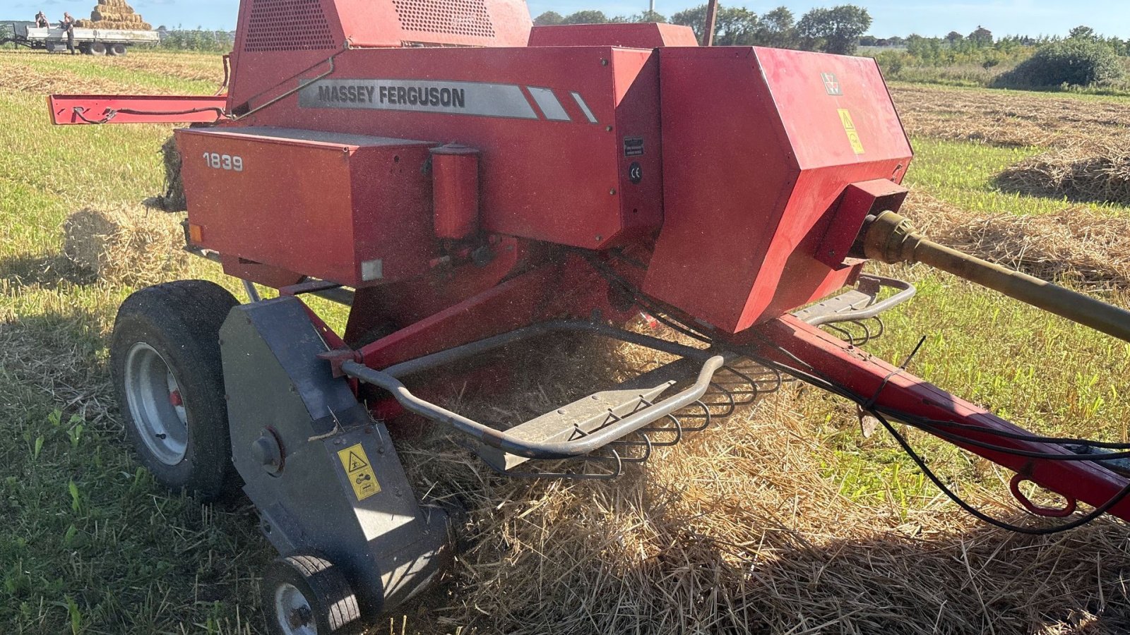 Ballenwickler typu Massey Ferguson 1839 Småballe presser, Gebrauchtmaschine v Nørager (Obrázek 11)