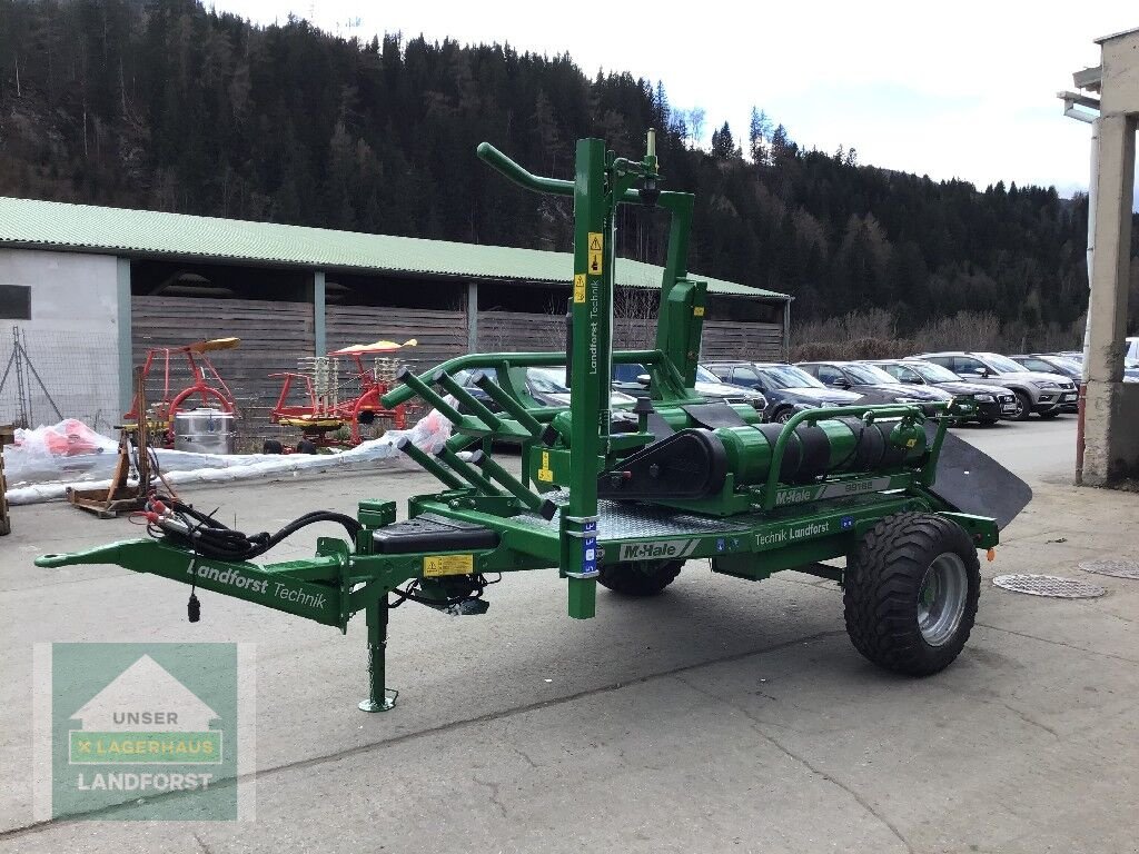 Ballenwickler des Typs McHale 991 BE, Neumaschine in Murau (Bild 1)