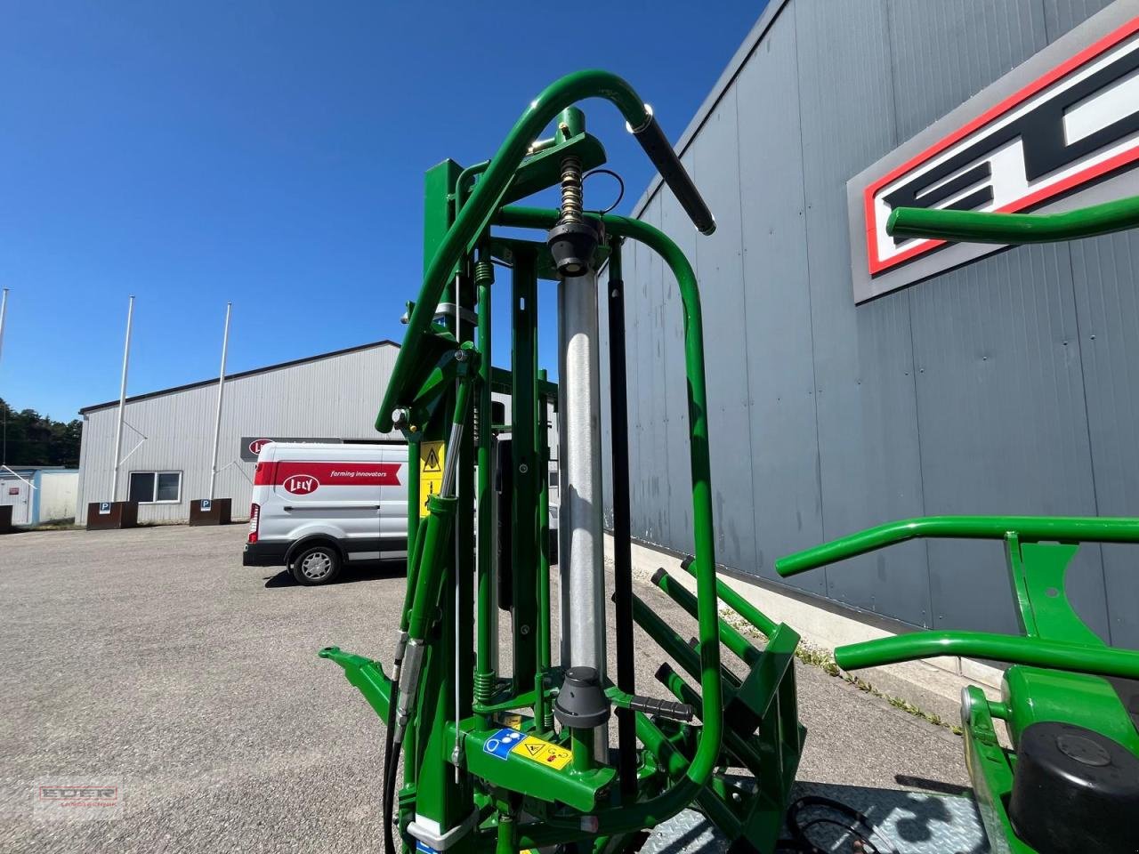 Ballenwickler of the type McHale 991 High Speed, Neumaschine in Tuntenhausen (Picture 11)