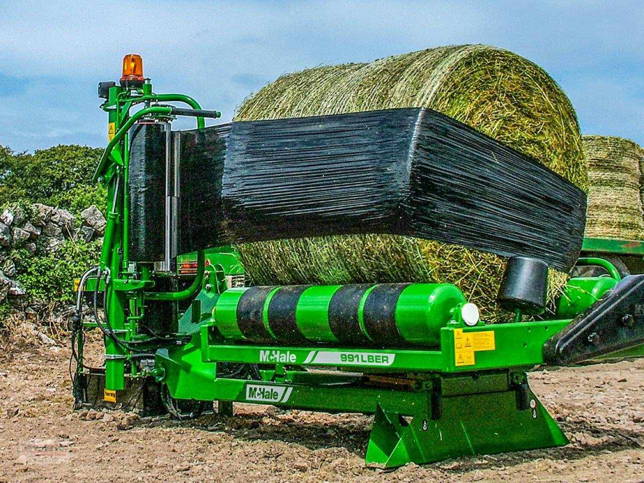 Ballenwickler of the type McHale 991 LBER, Neumaschine in Tuntenhausen (Picture 2)