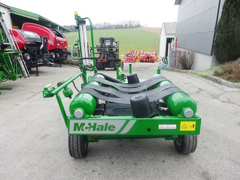 Ballenwickler of the type McHale 991 TBER gezogener Stationärwickler, Neumaschine in St. Marienkirchen (Picture 6)