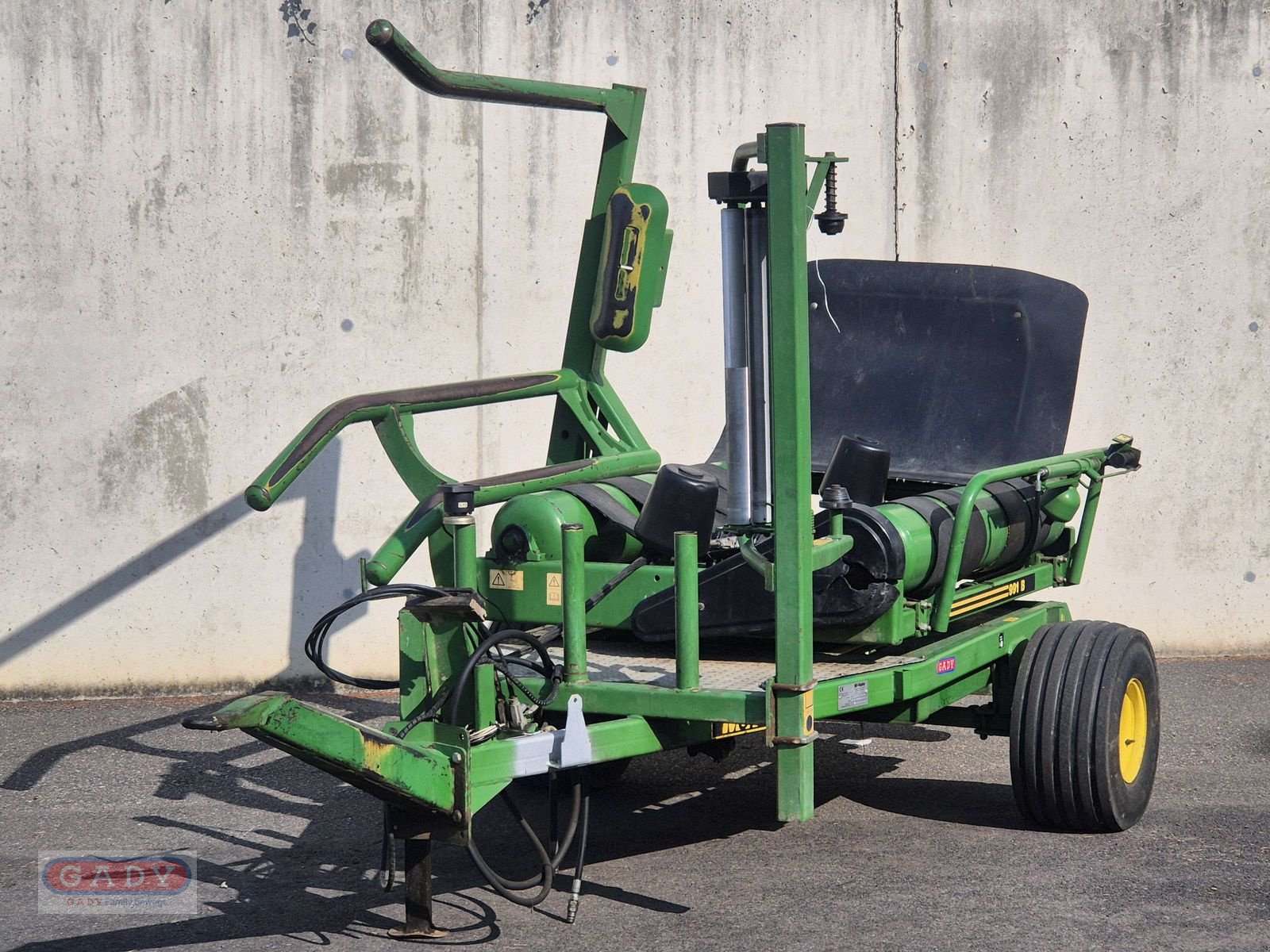 Ballenwickler Türe ait McHale 991B BALLENWICKLER, Gebrauchtmaschine içinde Lebring (resim 1)