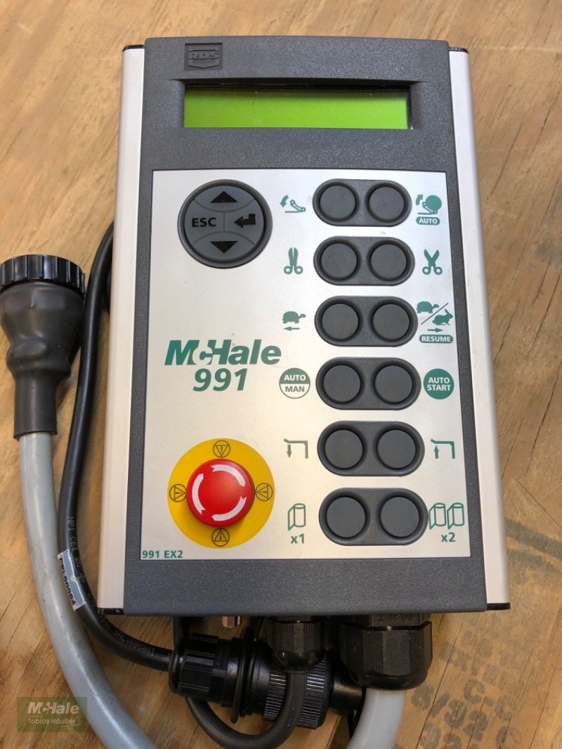 Ballenwickler des Typs McHale 991BE, Neumaschine in Borgholzhausen (Bild 16)