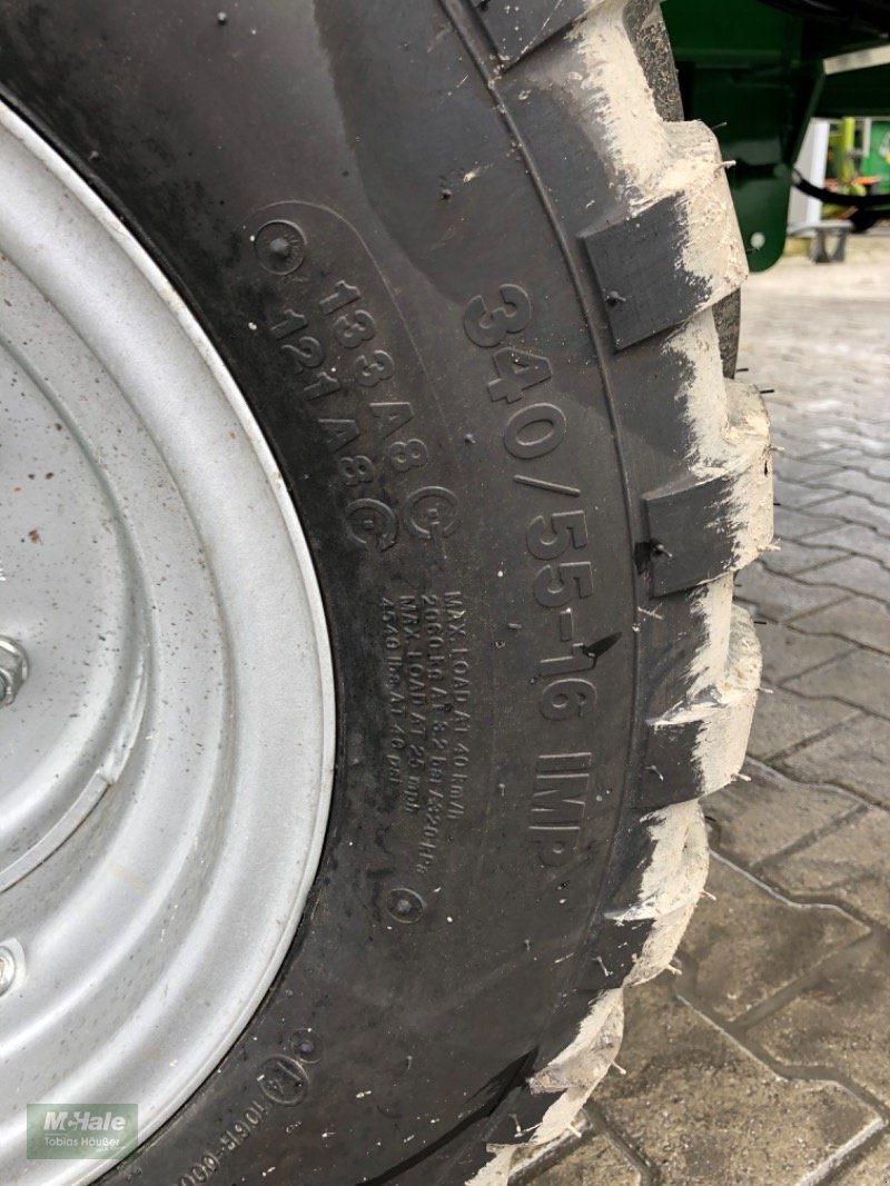 Ballenwickler des Typs McHale 991BE, Neumaschine in Borgholzhausen (Bild 12)