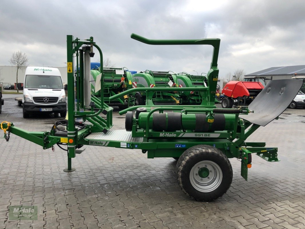 Ballenwickler des Typs McHale 991BE, Neumaschine in Borgholzhausen (Bild 8)