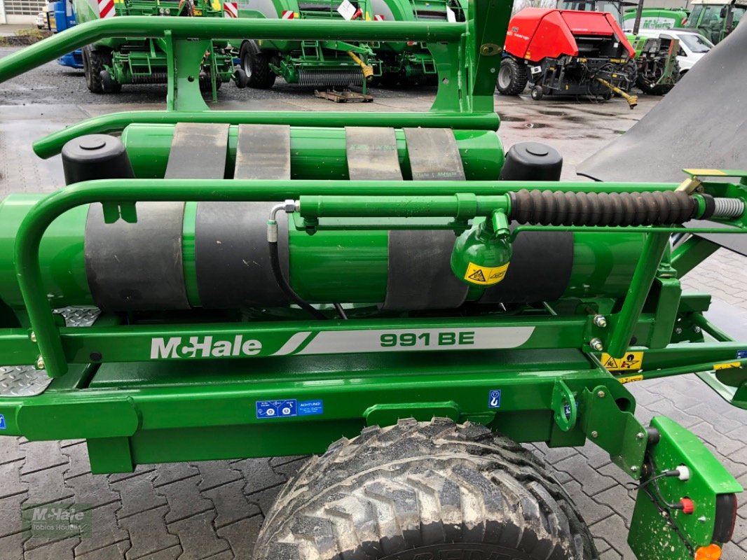 Ballenwickler des Typs McHale 991BE, Neumaschine in Borgholzhausen (Bild 15)