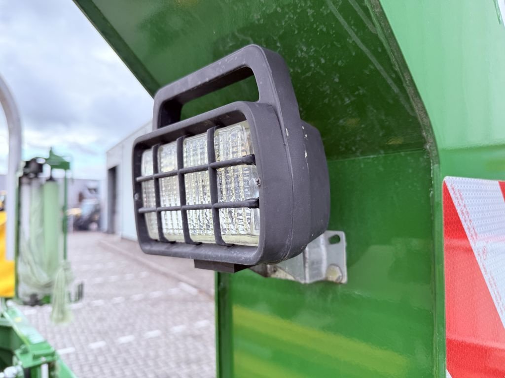 Ballenwickler of the type McHale 998 Balenwikkelaar, Gebrauchtmaschine in BOEKEL (Picture 7)