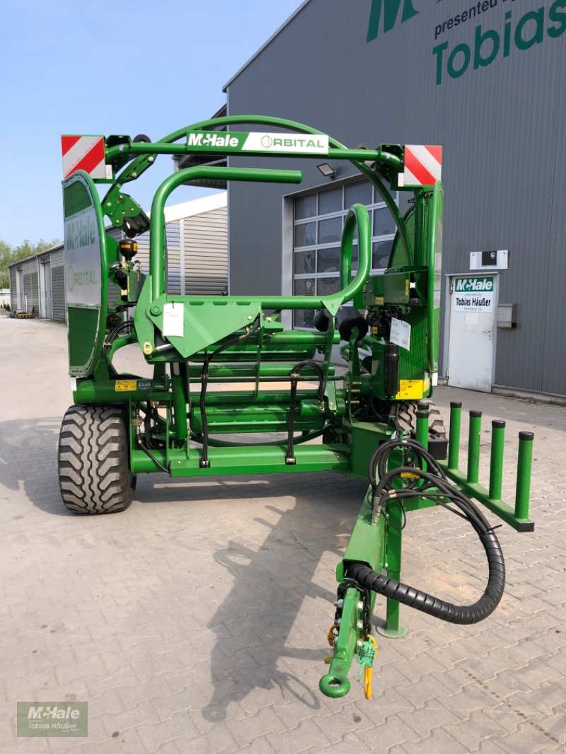 Ballenwickler of the type McHale Orbital High Speed Rundballenwickler, Neumaschine in Borgholzhausen (Picture 4)