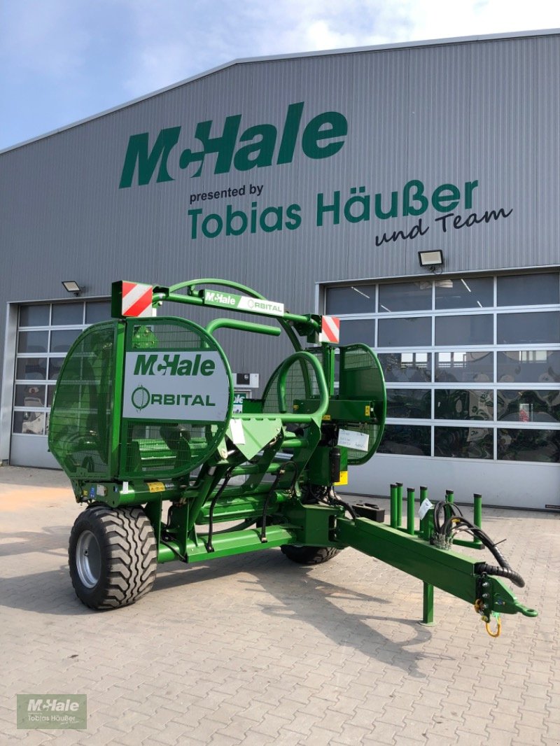 Ballenwickler of the type McHale Orbital High Speed Rundballenwickler, Neumaschine in Borgholzhausen (Picture 2)