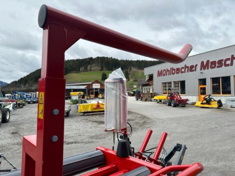 Ballenwickler des Typs Metal-Fach Rundballenwickler Z577 selbstladend, Neumaschine in Tamsweg (Bild 8)
