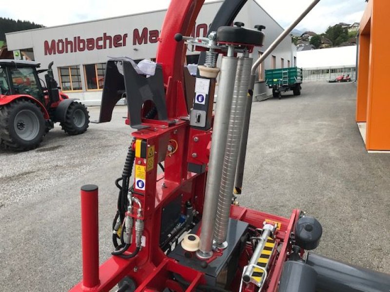 Ballenwickler des Typs Metal-Fach vollautomatischer Dreipunktwickler Z629, Neumaschine in Tamsweg (Bild 10)