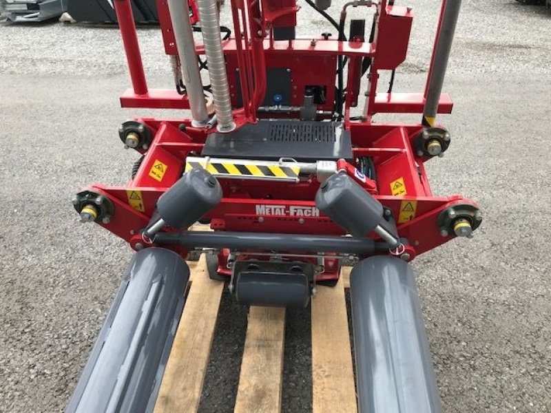 Ballenwickler des Typs Metal-Fach vollautomatischer Dreipunktwickler Z629, Neumaschine in Tamsweg (Bild 5)