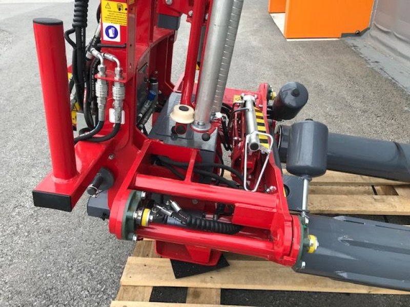 Ballenwickler des Typs Metal-Fach vollautomatischer Dreipunktwickler Z629, Neumaschine in Tamsweg (Bild 11)