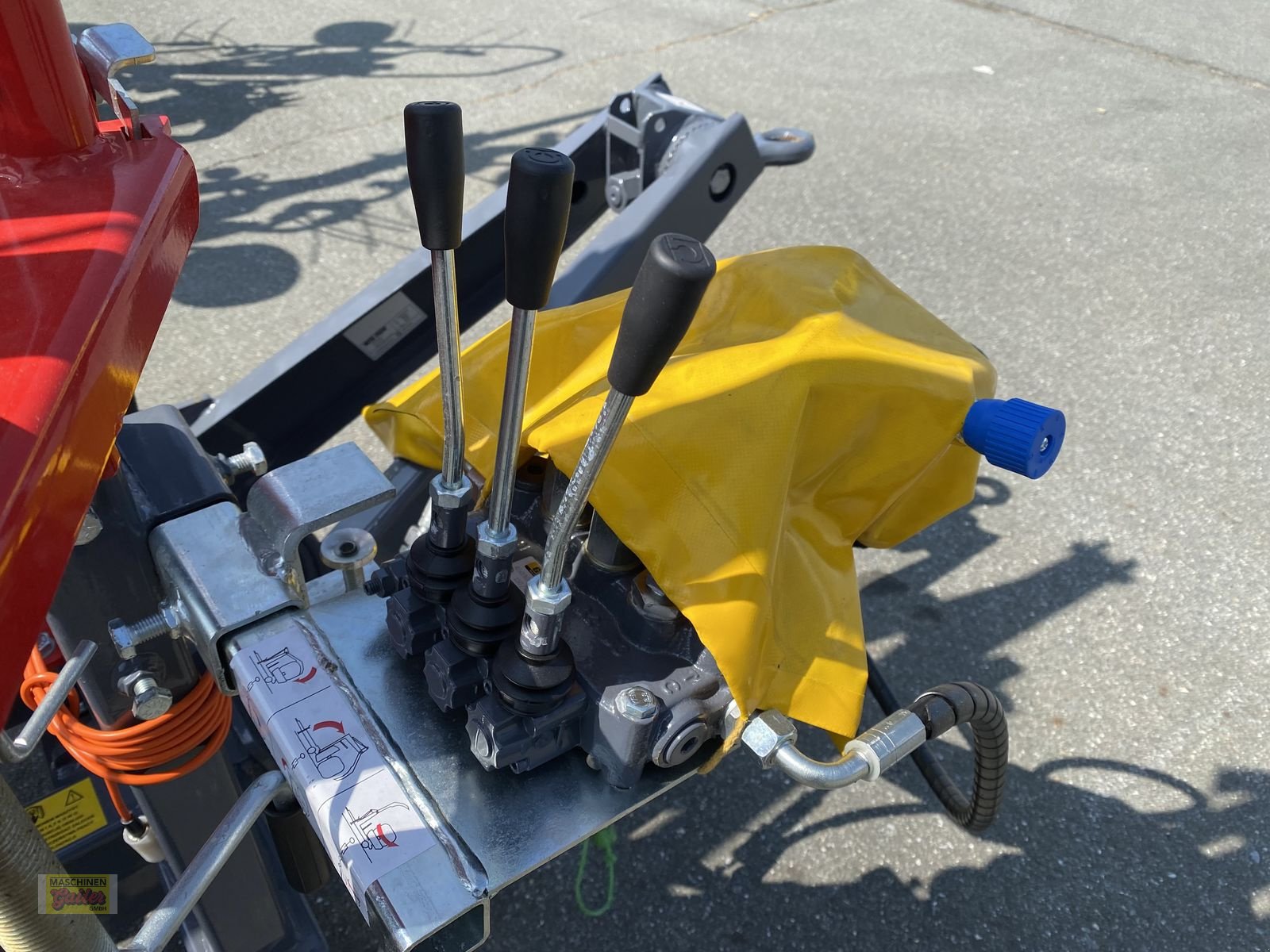 Ballenwickler typu Metal-Fach Z 237 gezogen, Neumaschine v Kötschach (Obrázek 16)