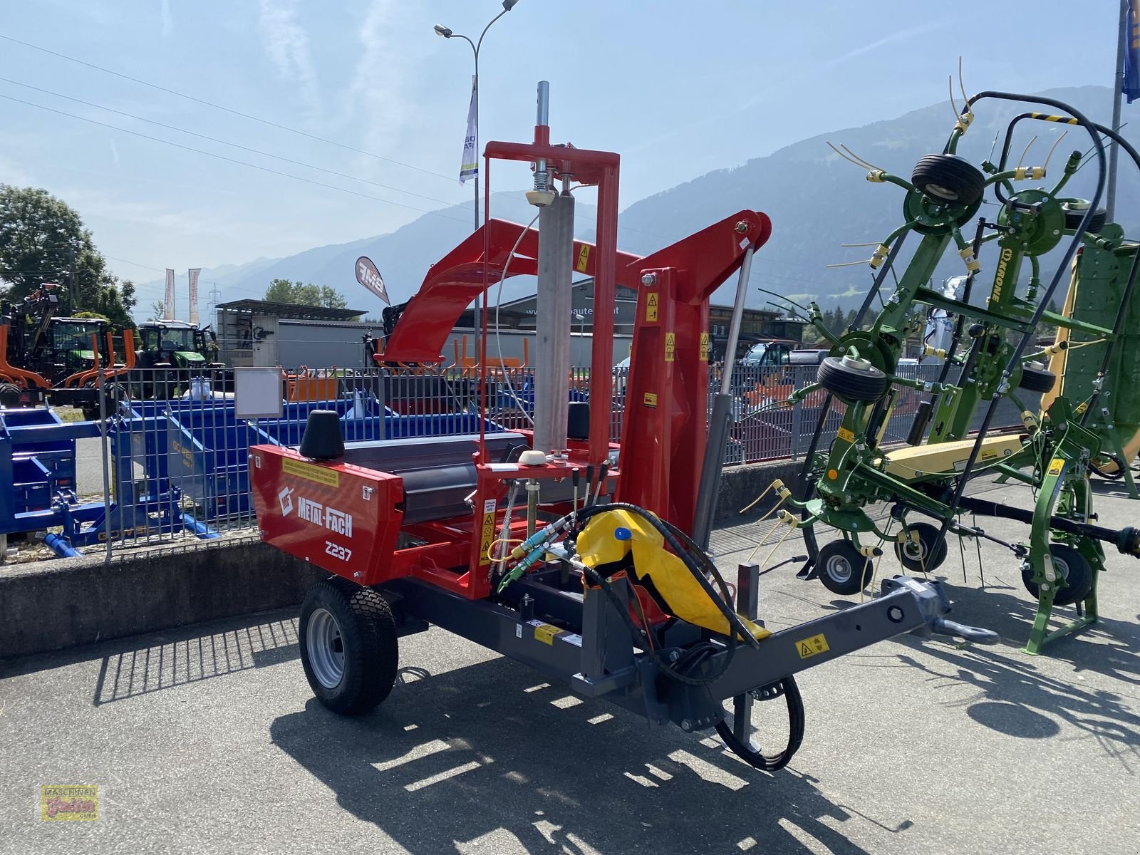 Ballenwickler typu Metal-Fach Z 237 gezogen, Neumaschine v Kötschach (Obrázek 5)