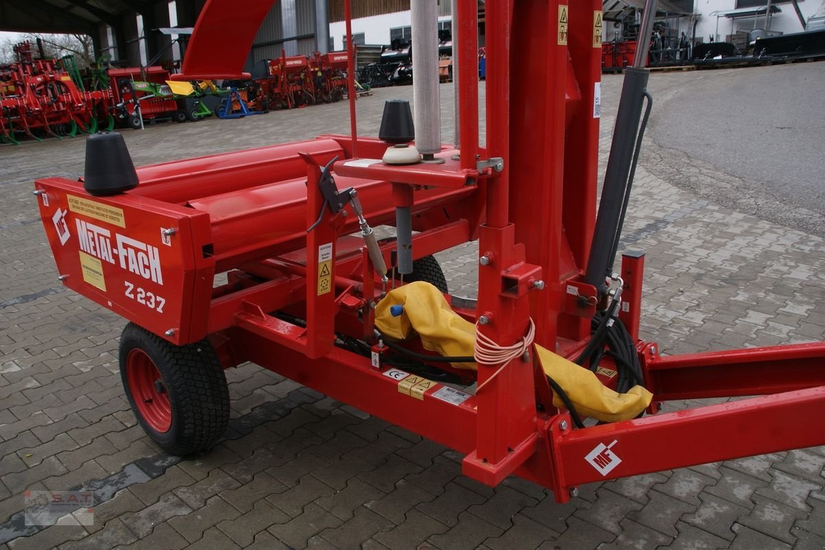 Ballenwickler des Typs Metal-Fach Z 237-Wickelmaschine-NEU, Neumaschine in Eberschwang (Bild 14)
