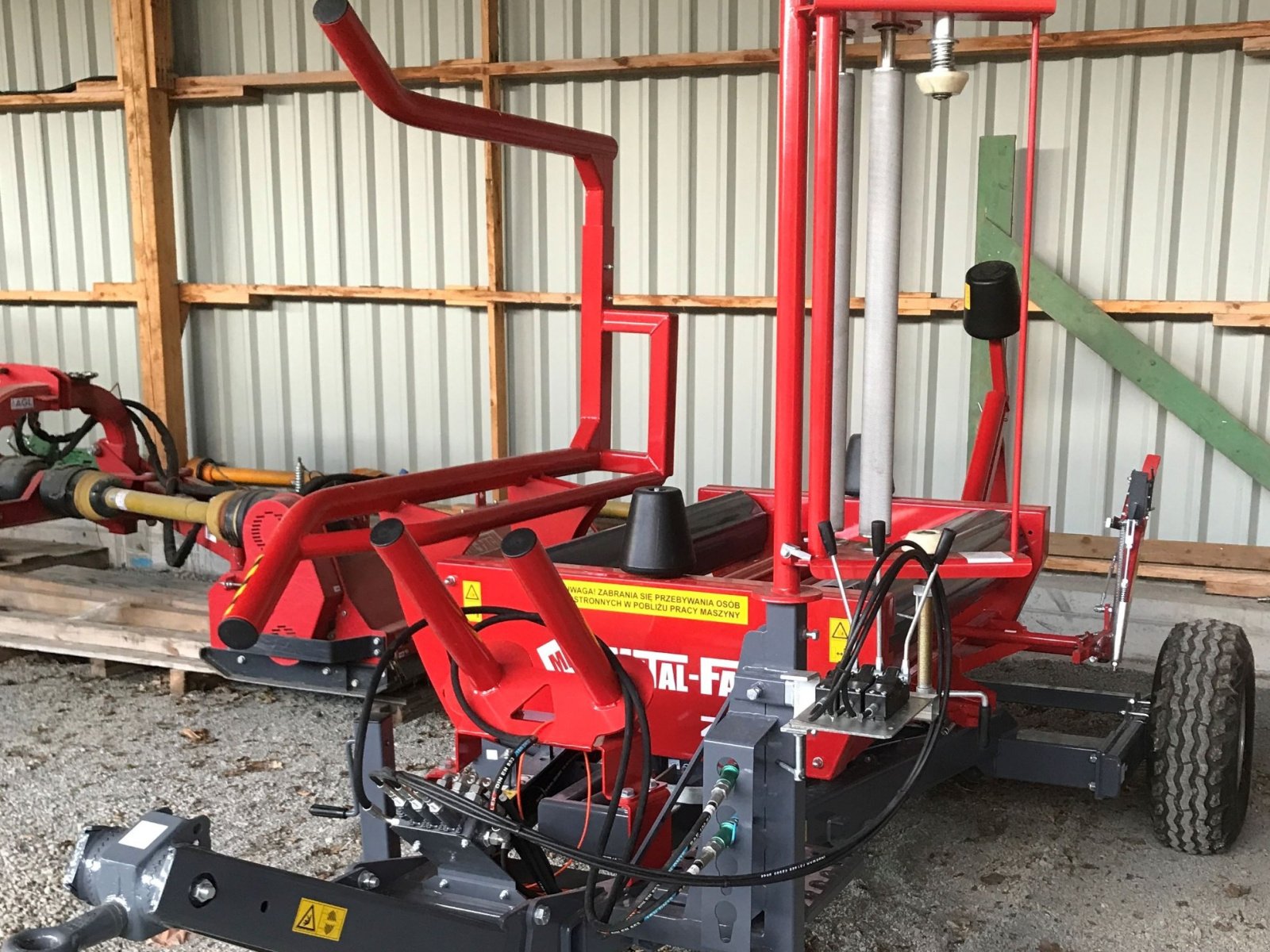 Ballenwickler of the type Metal-Fach Z 577, Neumaschine in Heustreu (Picture 1)