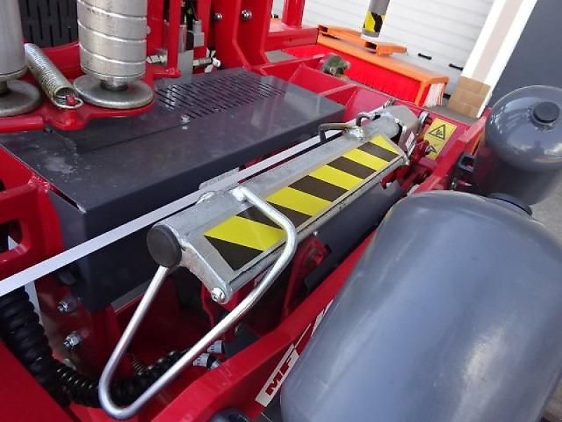 Ballenwickler des Typs Metal-Fach Z- 629 SAT - EVO - NEU - Rundballenwickelgerät, Neumaschine in Neureichenau (Bild 13)