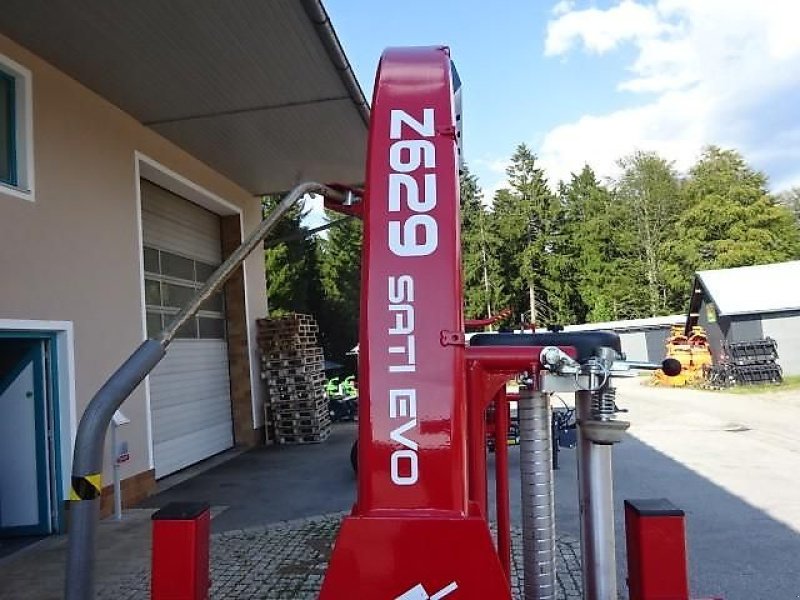 Ballenwickler des Typs Metal-Fach Z- 629 SAT - EVO - NEU - Rundballenwickelgerät, Neumaschine in Neureichenau (Bild 8)