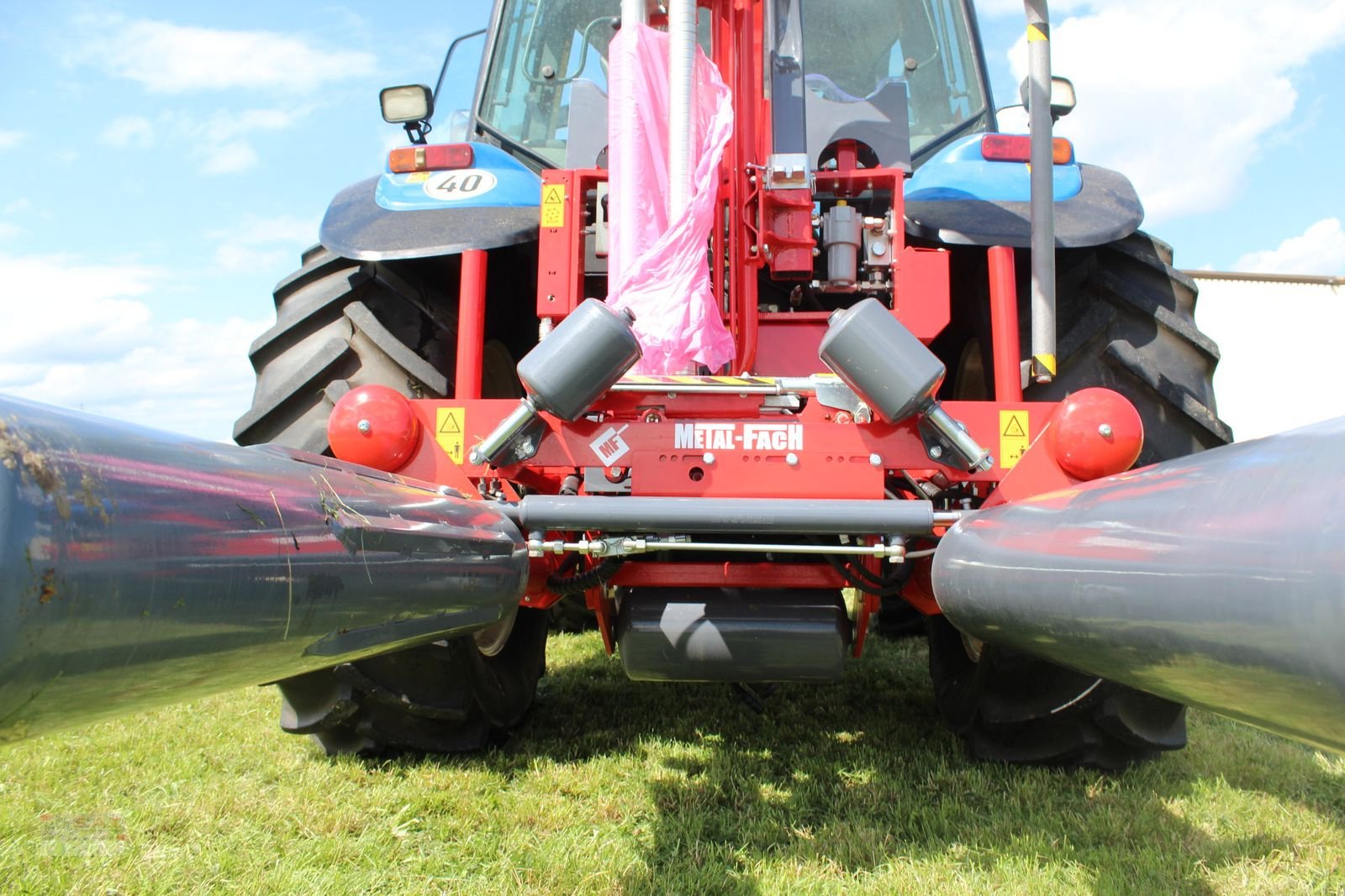 Ballenwickler of the type Metal-Fach Z 629-Vollautomatischer Dreipunktwickler, Neumaschine in Eberschwang (Picture 27)