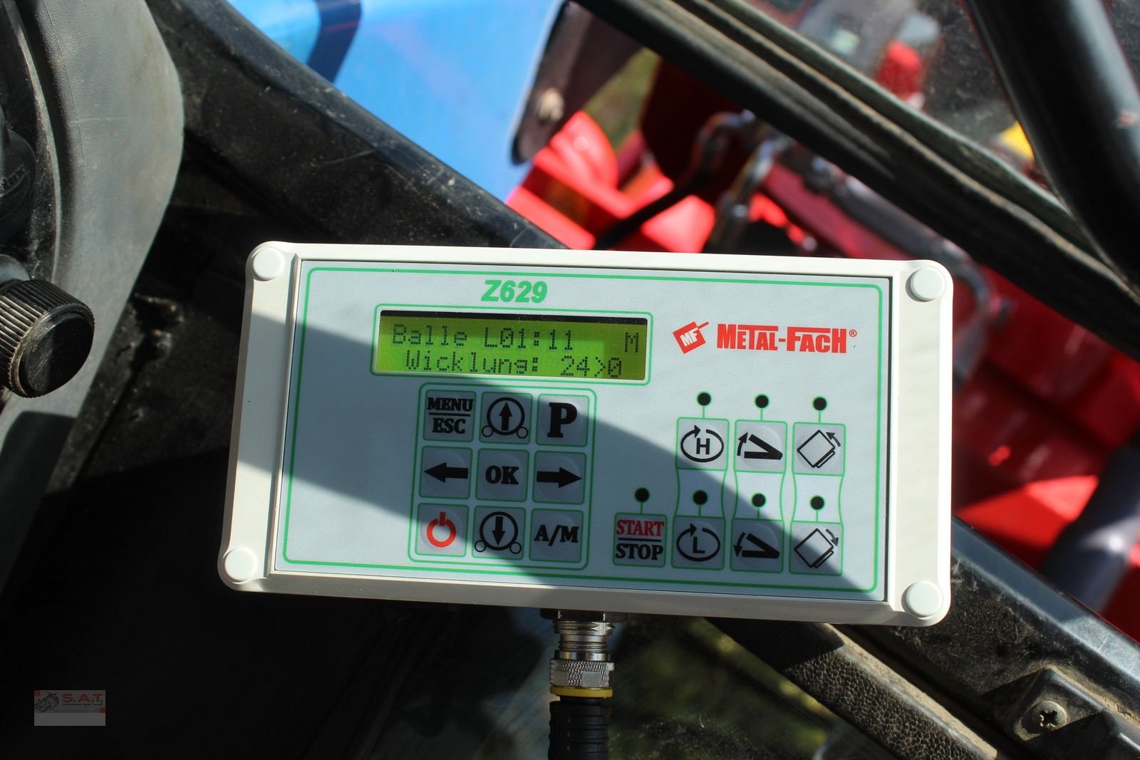 Ballenwickler of the type Metal-Fach Z 629-Vollautomatischer Dreipunktwickler, Neumaschine in Eberschwang (Picture 31)