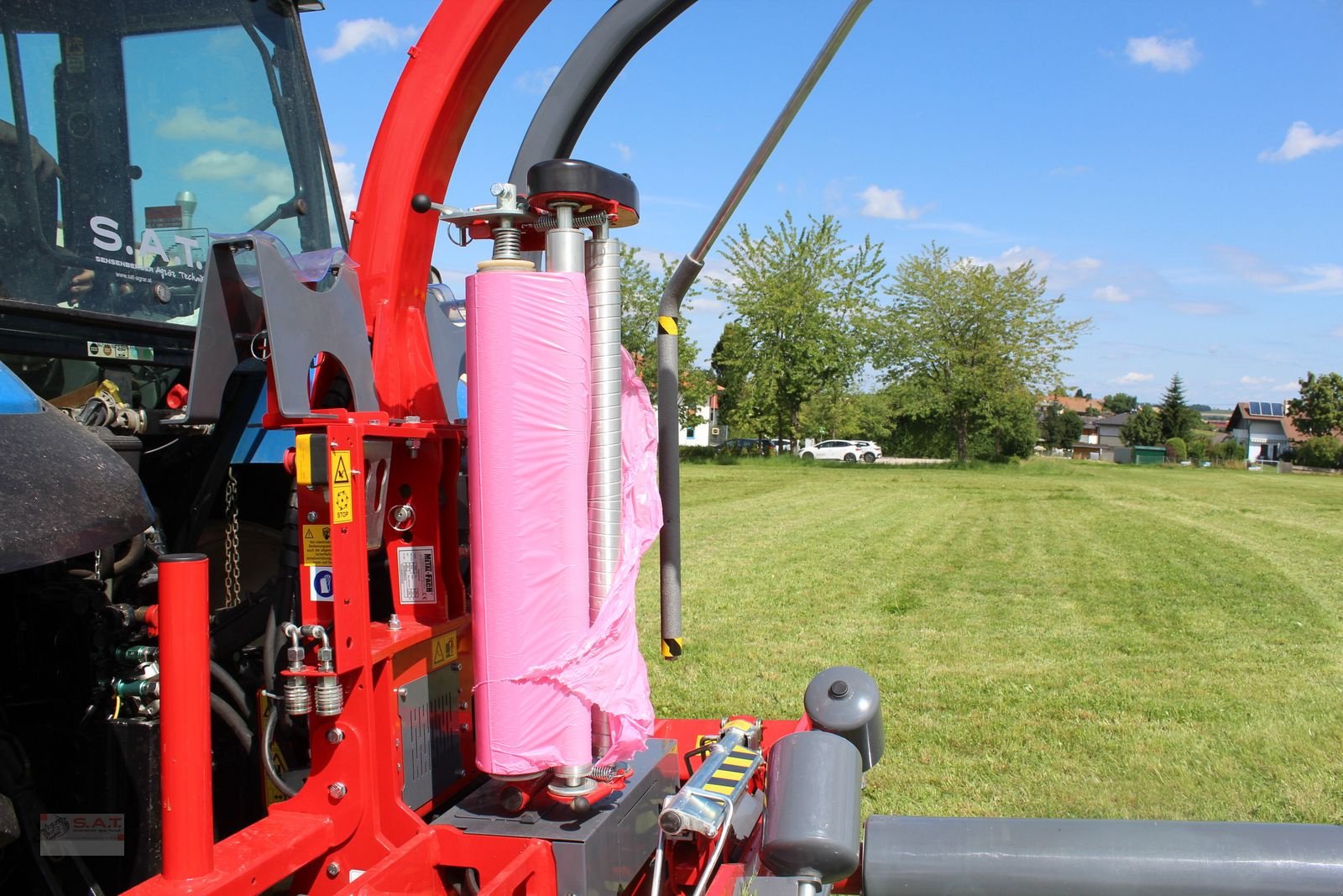 Ballenwickler of the type Metal-Fach Z 629-Vollautomatischer Dreipunktwickler, Neumaschine in Eberschwang (Picture 28)
